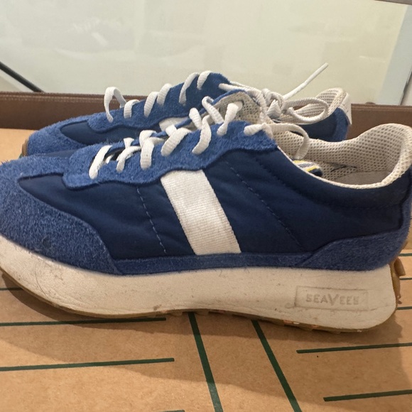 SeaVee Acorn shoes - like new! - Picture 3 of 7